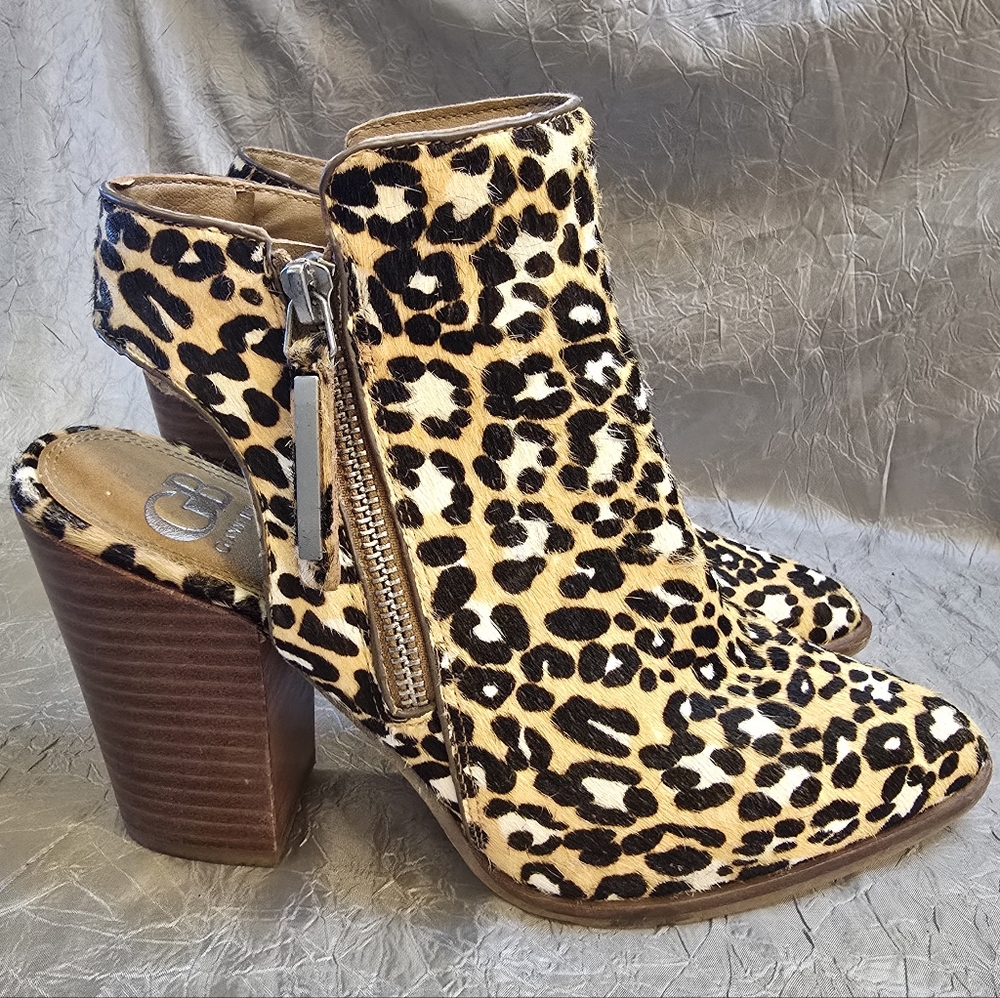 Gianni Bini Animal Print Ankle Boots SZ 7.5